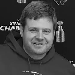Evan Thomas